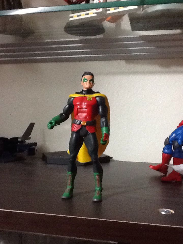 DC Signature Collection - Robin - Mattel (DC Universe Signature Collection) action figure collectible [Barcode 746775338770] - Main Image 1
