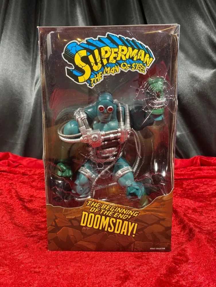 DC UNIVERSE CLASSICS DOOMSDAY SIGNATURE COLLECTION DEATH OF SUPERMAN SDCC 2014 - Mattel (DC Universe) action figure collectible [Barcode 746775338787] - Main Image 3