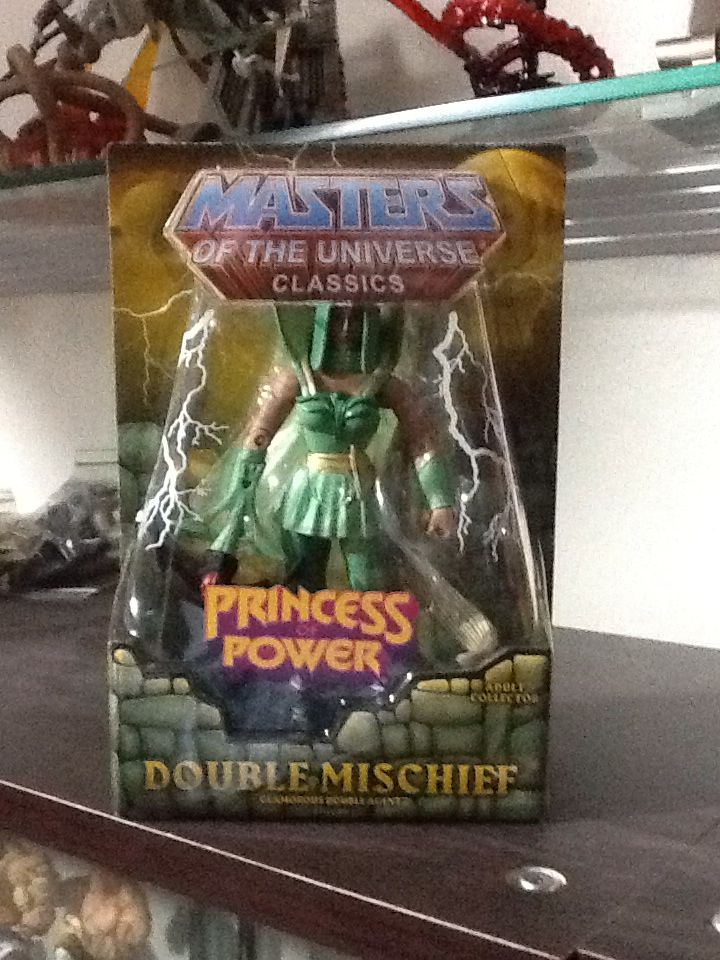 Double Mischief - Mattel (Masters Of The Universe Classics) action figure collectible [Barcode 746775347789] - Main Image 2