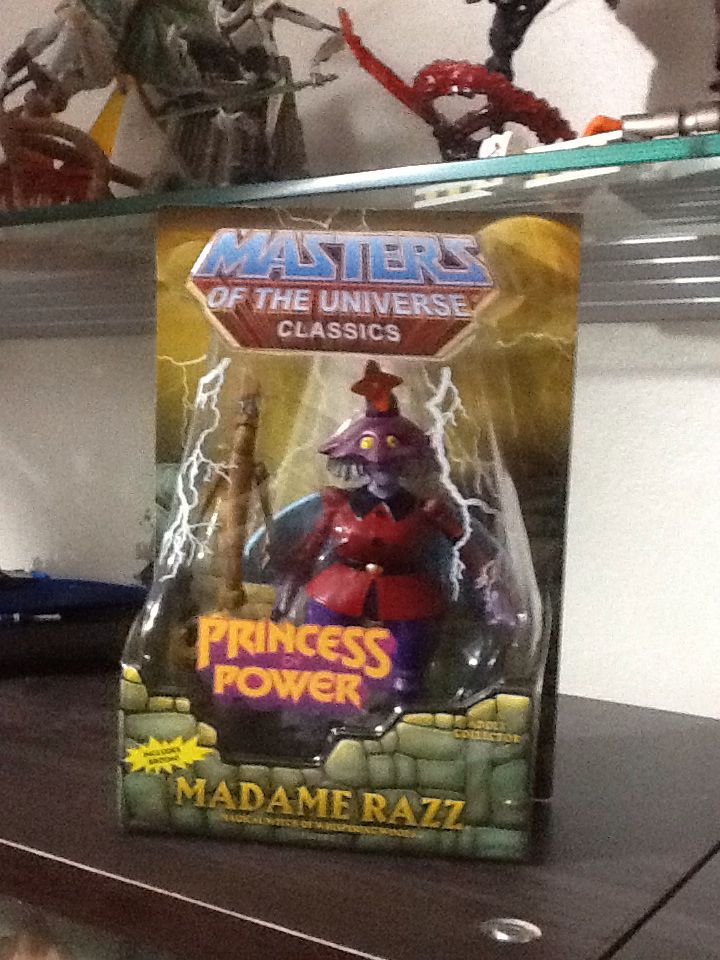 Masters Of The Universe Classics - Pop - Madame Razz - Matty Collector (MOTU) (Masters Of The Universe Classics) action figure collectible [Barcode 746775347796] - Main Image 2