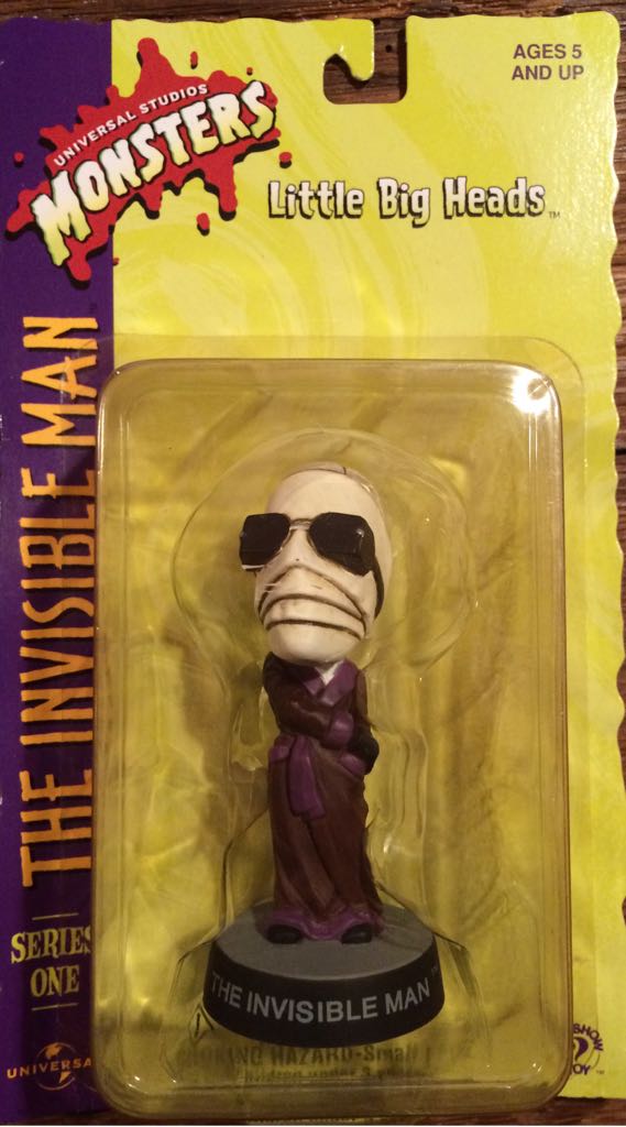 Robin (First Appearance)