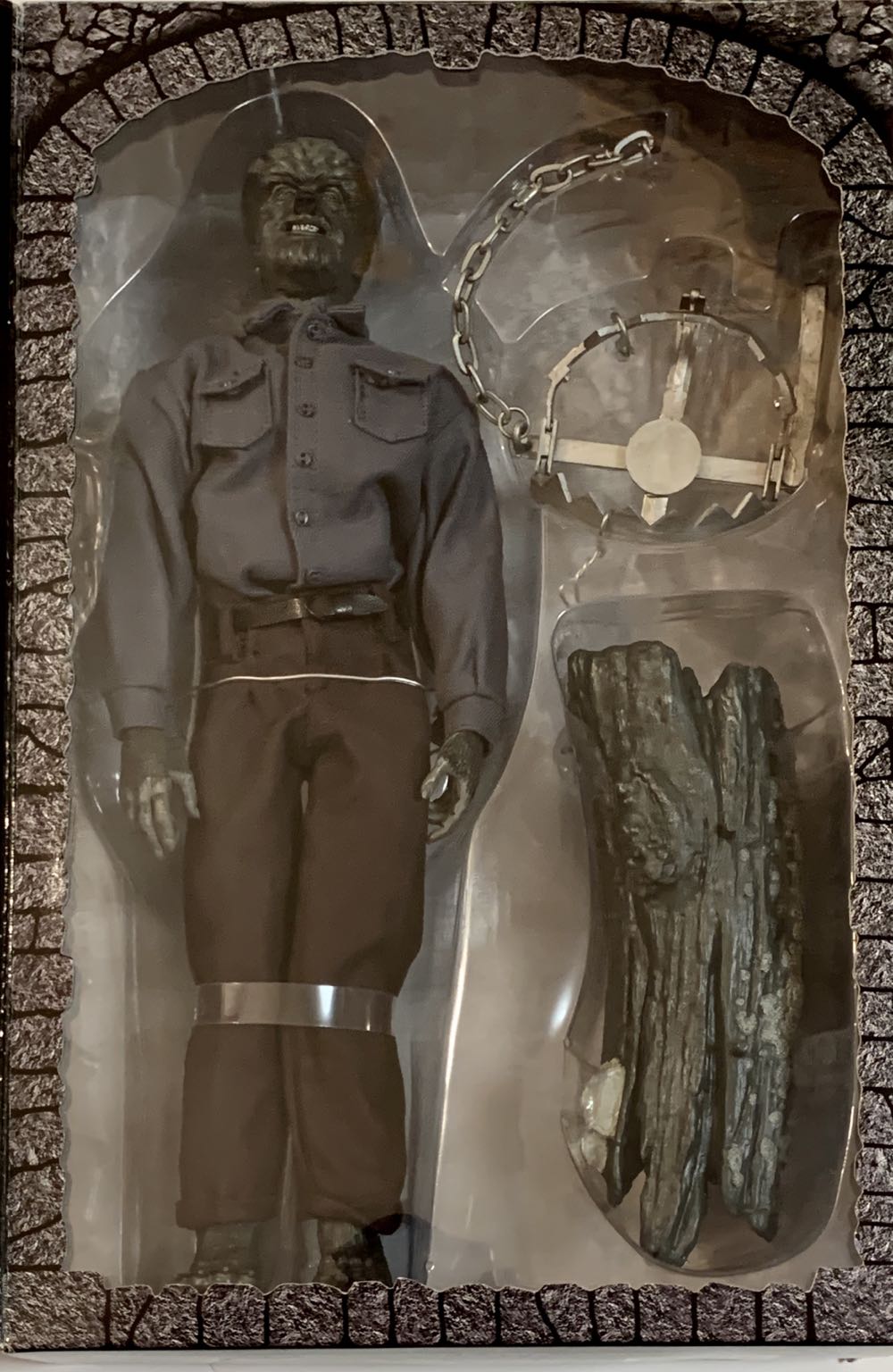 Monsters The Wolfman Silver Screen - Sideshow Toy action figure collectible [Barcode 747720201743] - Main Image 4