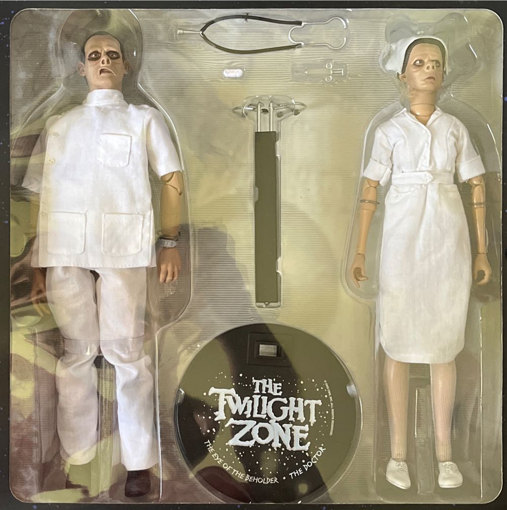 Sideshow: Twilight Zone ”Eye Of The Beholder” : Doctor& Nurse - Sideshow Toys action figure collectible [Barcode 747720203662] - Main Image 3