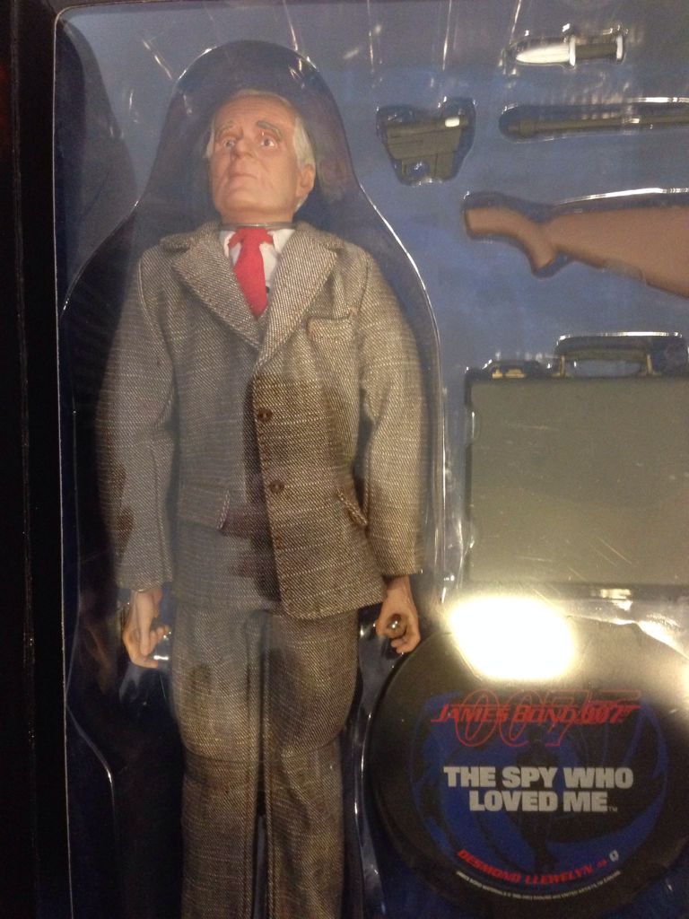 Mezco One:12 Batman (The Dark Knight Returns)