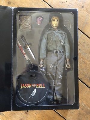 Friday the 13th Part 9 jason goes to hell Jason Voorhees sideshow figure - Sideshow Collectibles (1/6 Scale) action figure collectible [Barcode 747720208124] - Main Image 4