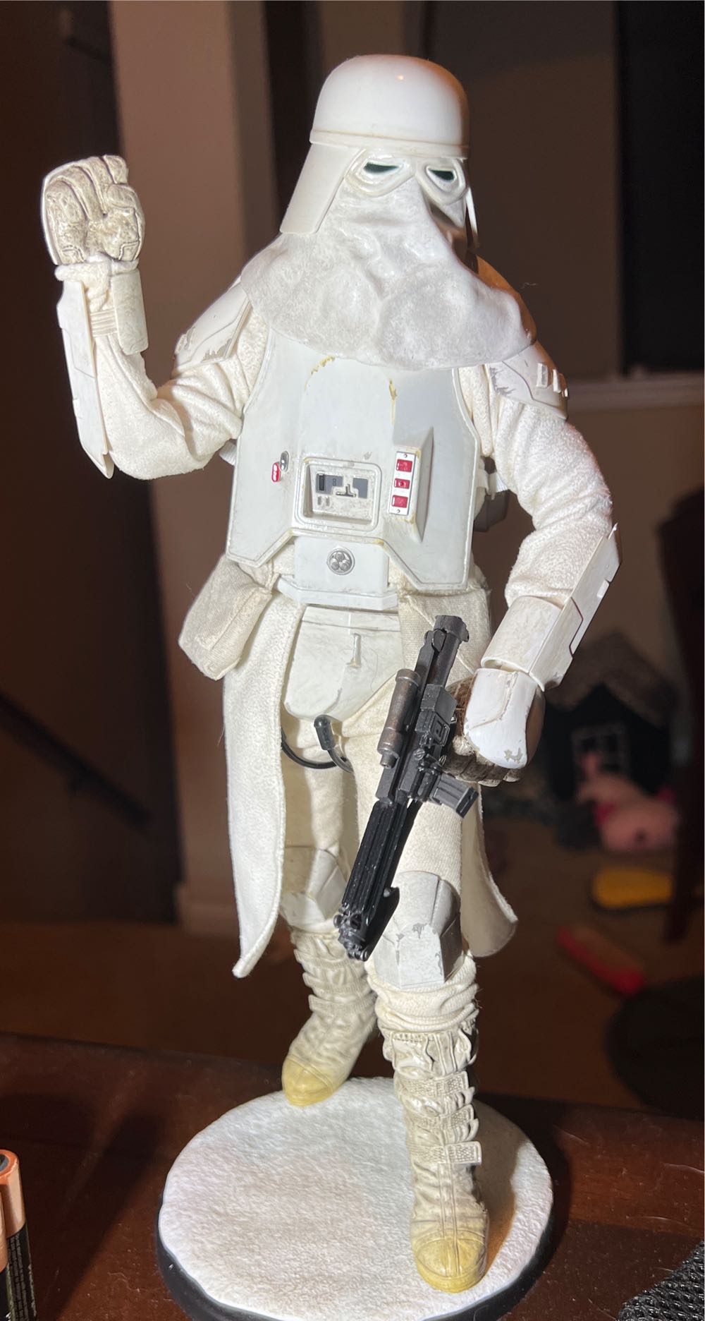 Snowtrooper - Sideshow Collectibles (1/6 Scale) action figure collectible [Barcode 747720214934] - Main Image 3