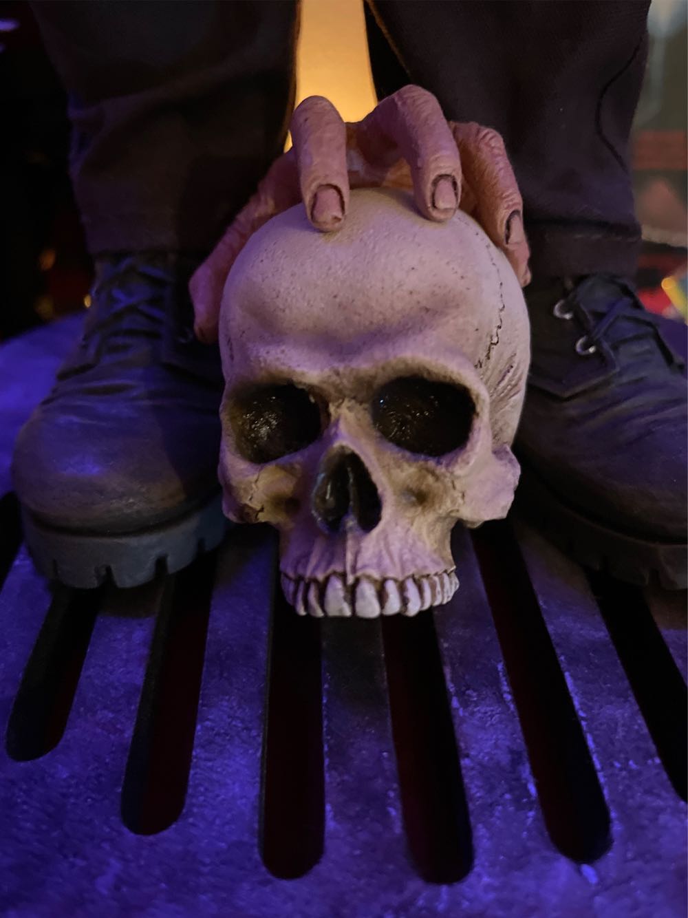 1:4 Sideshow: Freddy Krueger Premium Format Statue Ex - Sideshow Collectibles (A Nightmare On Elm Street 3: Dream Warriors) action figure collectible [Barcode 747720216617] - Main Image 4