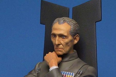 Grand Moff Tarkin Collectible Bust - Gentle Giant Studios (Star Wars) action figure collectible [Barcode 761568128888] - Main Image 2