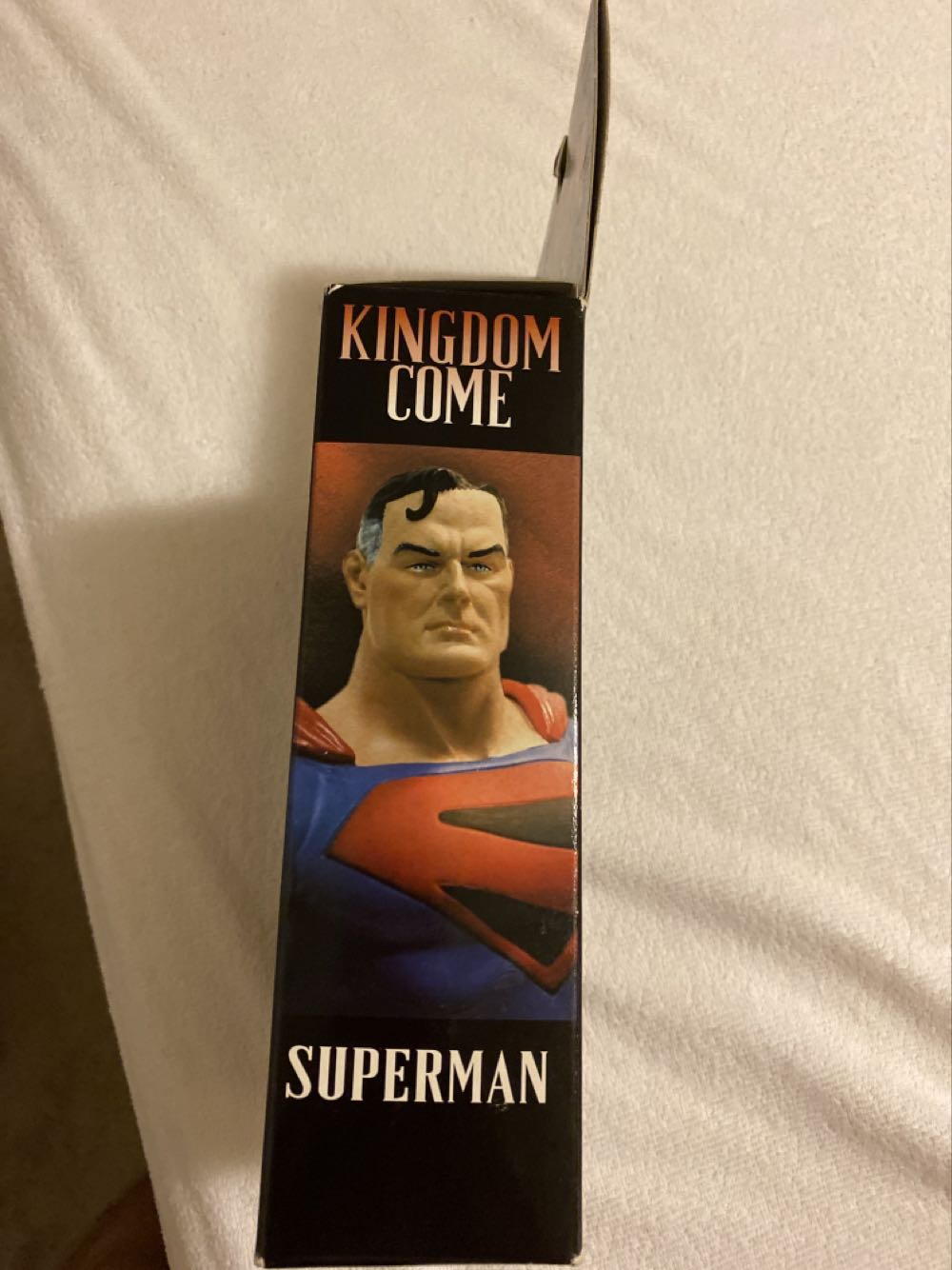 Superman - DC Direct (Kingdom Come) action figure collectible [Barcode 761941237787] - Main Image 3