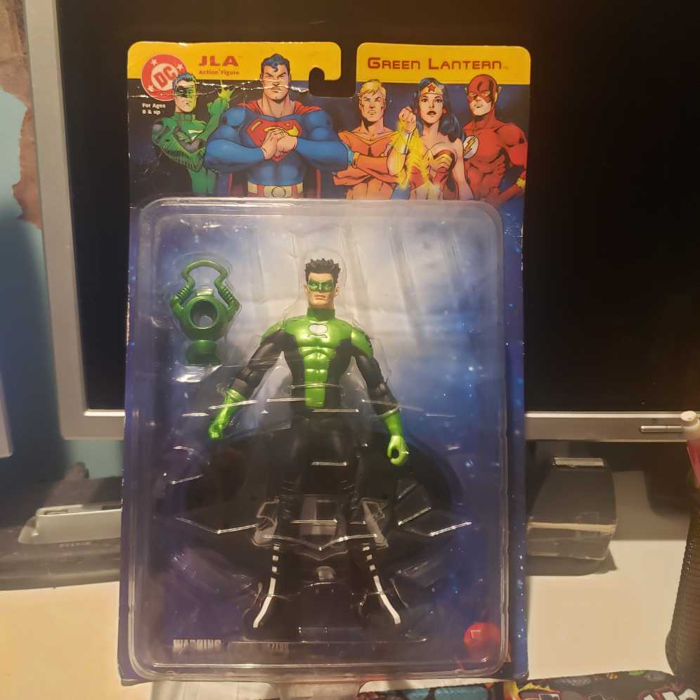Green Lantern™ - DC Direct (JLA) action figure collectible [Barcode 761941238470] - Main Image 2