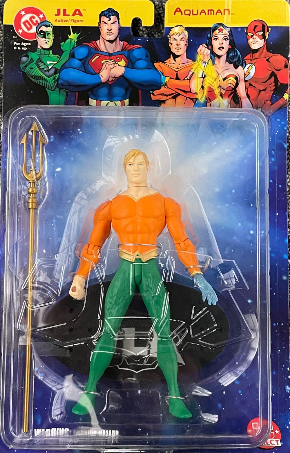 Aquaman - DC Direct (JLA Series 1) action figure collectible [Barcode 761941238500] - Main Image 3