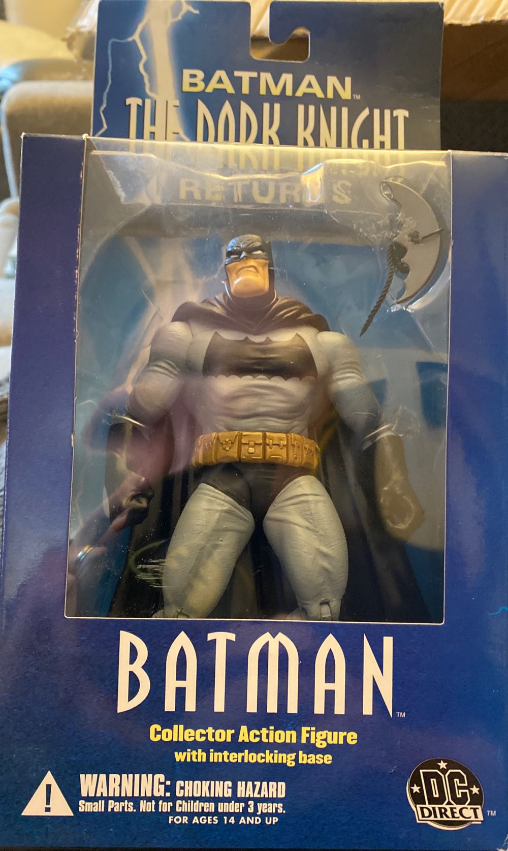 TDKR Batman - DC Direct (DC Direct Batman TDKR) action figure collectible [Barcode 761941242750] - Main Image 3