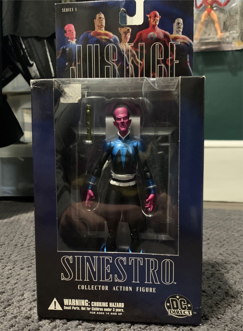 Sinestro - DC Direct (Justice League Alex Ross Series) action figure collectible [Barcode 761941244884] - Main Image 3