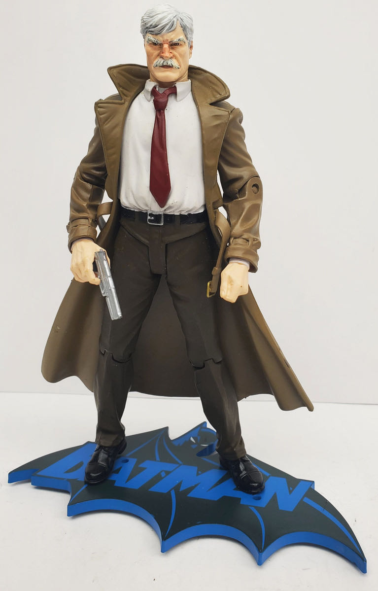 Hush Commissioner Gordon - DC Direct (DC Direct Hush) action figure collectible [Barcode 761941246956] - Main Image 3