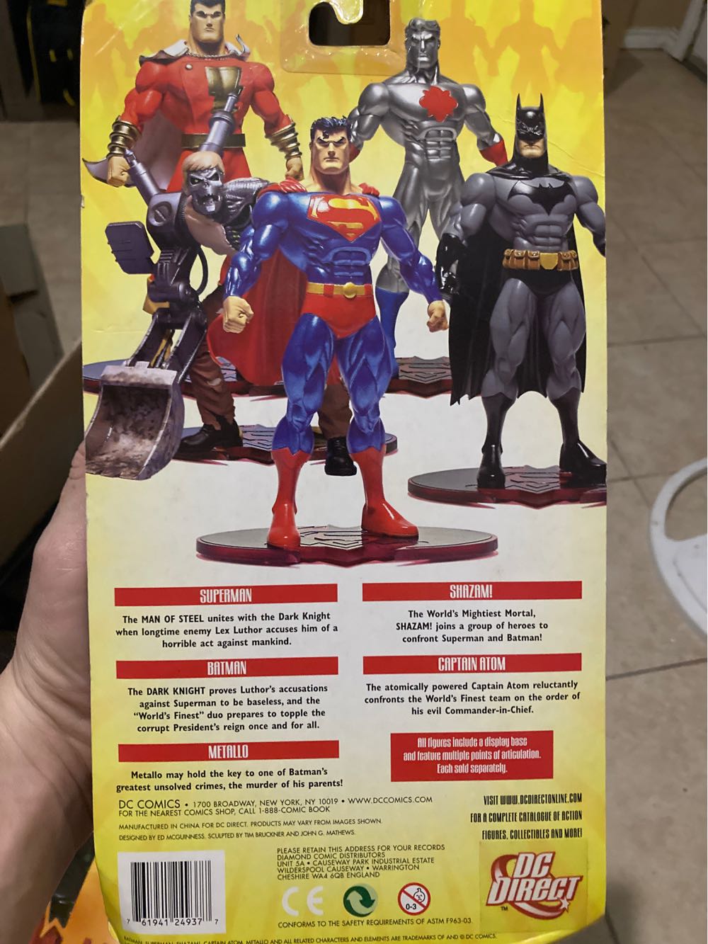 Batman: Public Enemies (Grey Suit) - DC Direct (Batman) action figure collectible [Barcode 761941249377] - Main Image 2