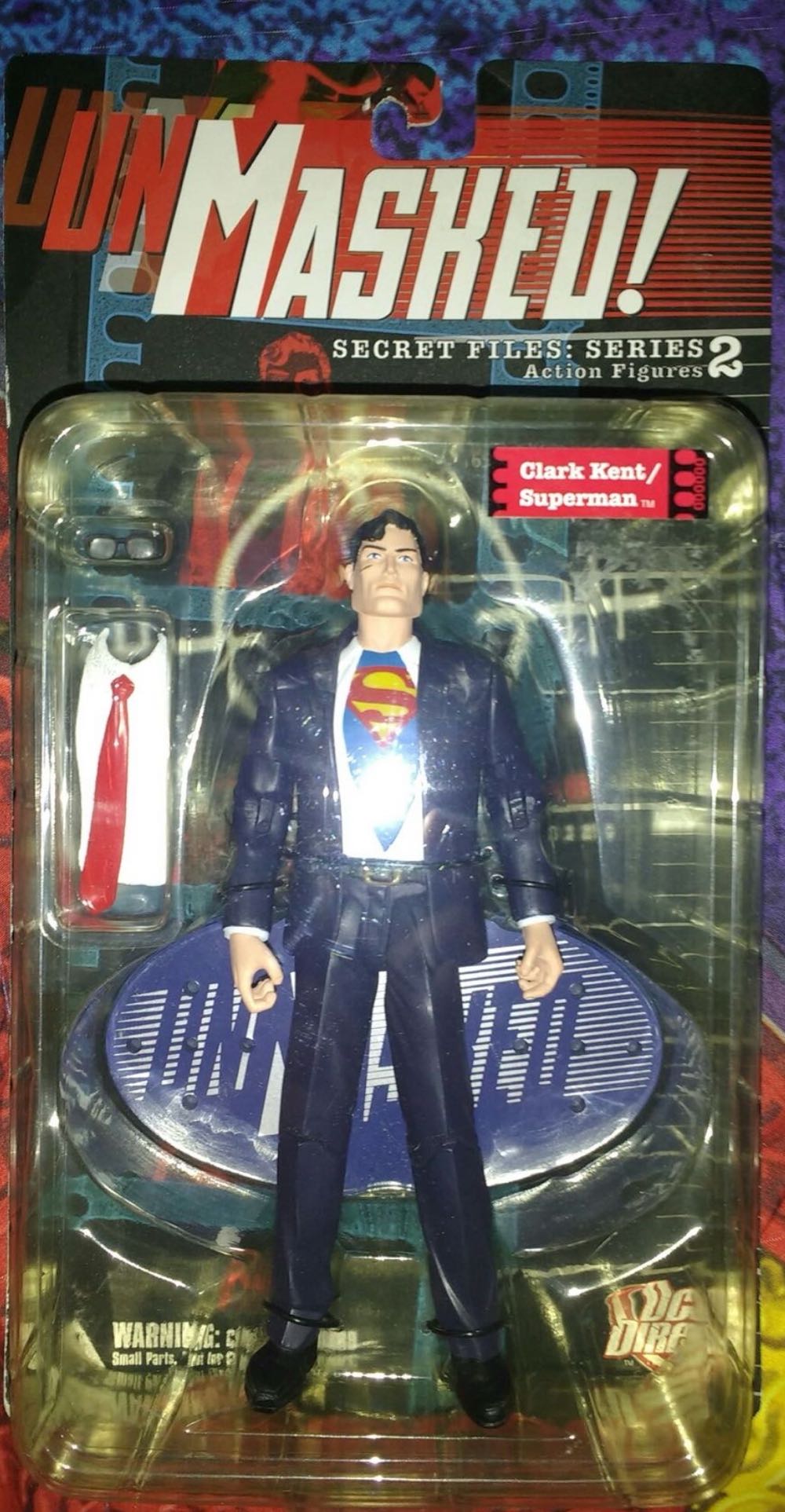 Superman UnMasked - Clark Kent/Superman - DC Direct (Unmasked) action figure collectible [Barcode 761941251011] - Main Image 3