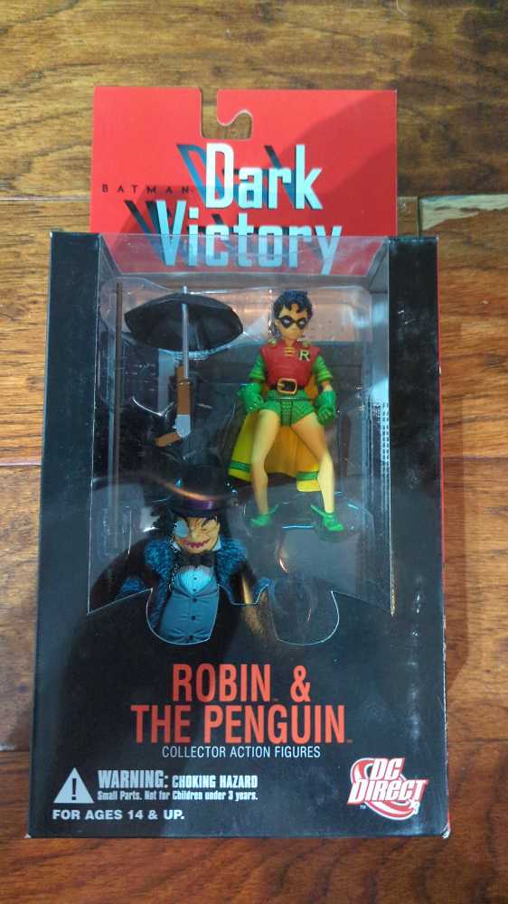 Robin - DC Direct (DC Direct - Batman: Dark Victory) action figure collectible [Barcode 761941254517] - Main Image 2