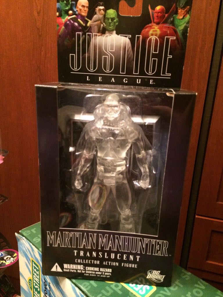 Martian Manhunter - DC Direct (Justice League - Alex Ross) action figure collectible [Barcode 761941257556] - Main Image 2