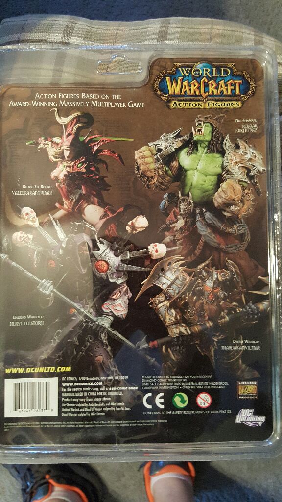 Dwarf Warrior Thargas Anvilmar - DC Direct (Blizzard) action figure collectible [Barcode 761941261379] - Main Image 2