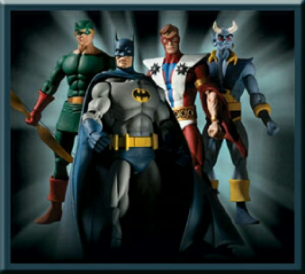 Blue Devil - DC Direct (History Of The DC Universe) action figure collectible [Barcode 761941280776] - Main Image 2