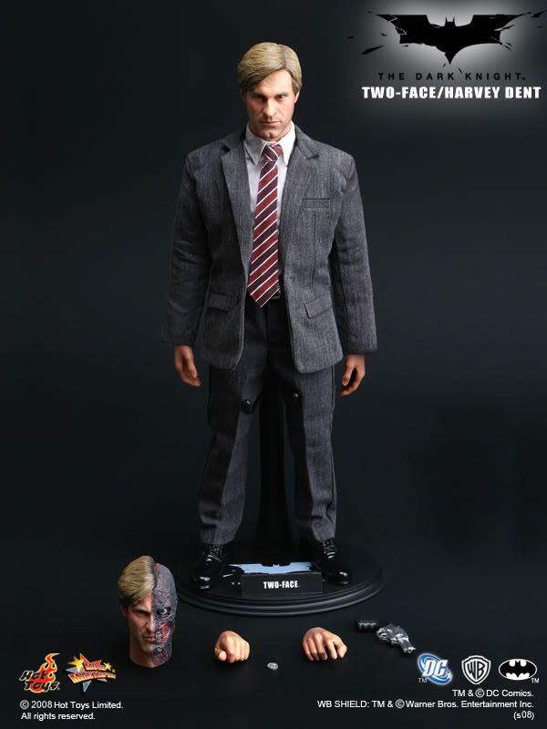 The Dark Knight- 1/6 Two Face - Hot Toys (The Dark Knight Trilogy) action figure collectible [Barcode 761941280981] - Main Image 2