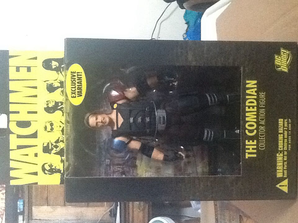 Watchmen: The Comedian - DC Direct Collectibles (Watchmen movie) action figure collectible [Barcode 761941281575] - Main Image 1