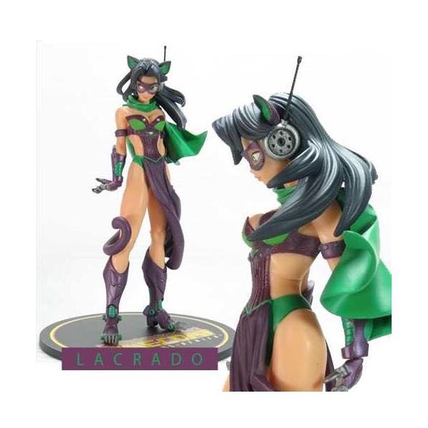 Catwoman v2 - DC Direct (Ame-Comi Heroine-Series) action figure collectible [Barcode 761941283234] - Main Image 2