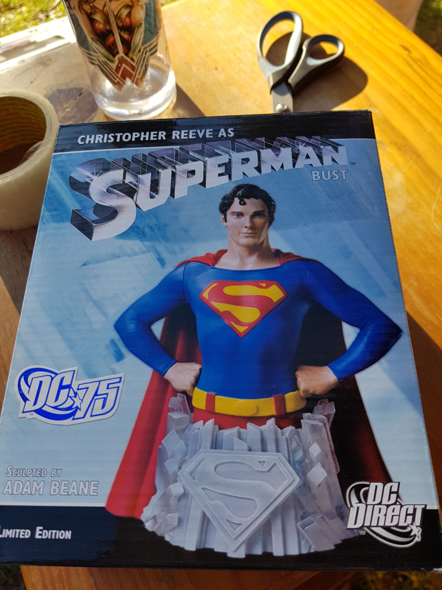 superman bust  action figure collectible [Barcode 761941288802] - Main Image 1