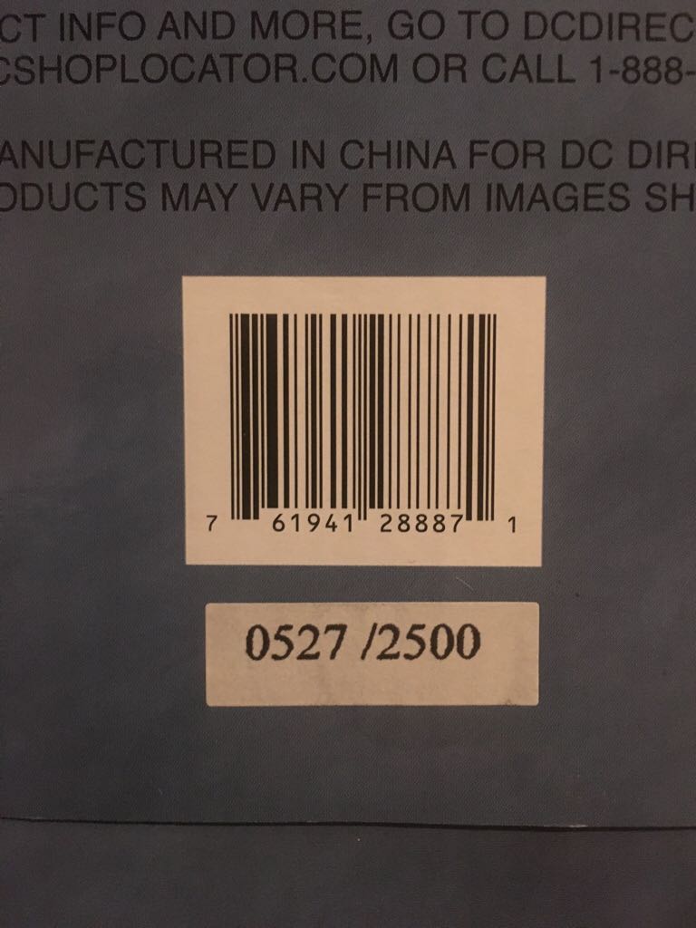 DC Direct-Batman - DC Direct action figure collectible [Barcode 761941288871] - Main Image 2