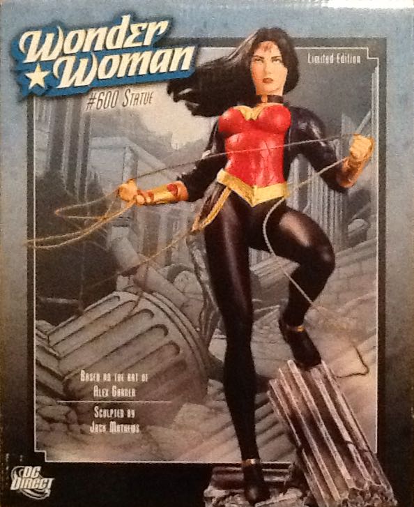 DC Direct Wonder Woman Statue (#600) 1705/7000 - DC Direct action figure collectible [Barcode 761941300153] - Main Image 2
