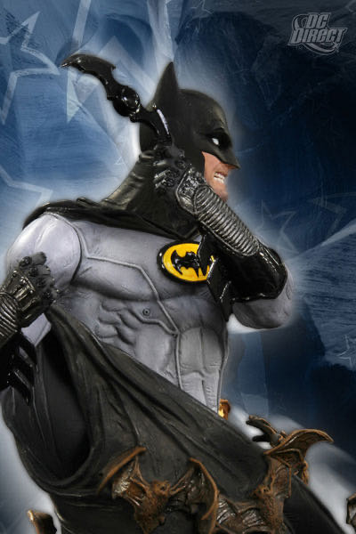 Batman Bust Limited Edition - DC Direct (DC Comics) action figure collectible [Barcode 761941307121] - Main Image 3