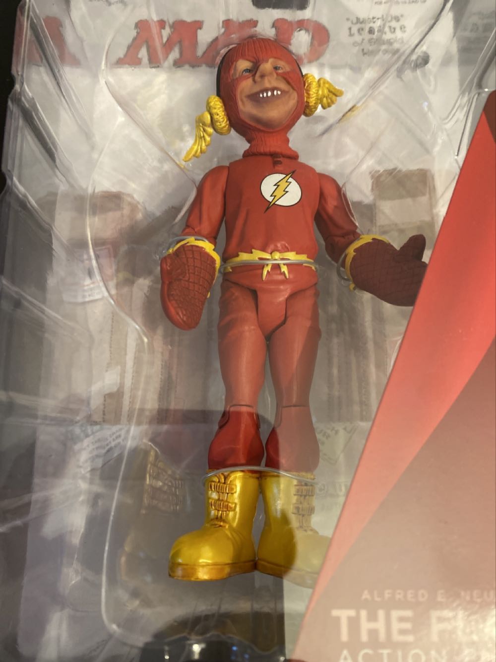 Mad Just-Us League of Stupid Heroes: Alfred Neuman As The Flash - DC Collectibles (DC Comics) action figure collectible [Barcode 761941308661] - Main Image 4