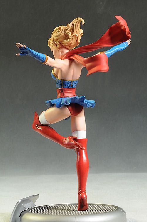 DC Bombshells Supergirl - DC Direct (DC Bombshells) action figure collectible [Barcode 761941313504] - Main Image 2