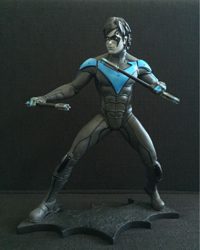 Nightwing: Batman Arkham City - DC Collectiblies (Batman Arkham City) action figure collectible [Barcode 761941313863] - Main Image 2