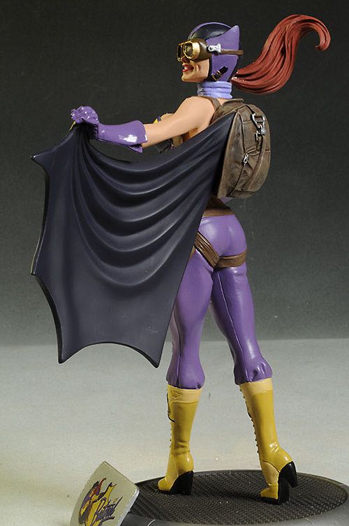 DC Bombshells BatGirl  action figure collectible [Barcode 761941319056] - Main Image 2
