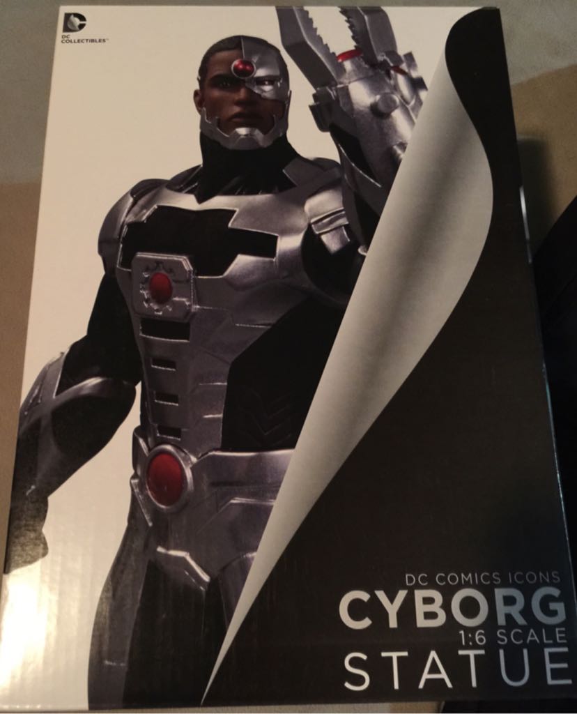 Cyborg, DC COMICS ICON STATUE, 1:6 Scale Statue - DC Collectibles (DC Comics Icons) action figure collectible [Barcode 761941319780] - Main Image 2