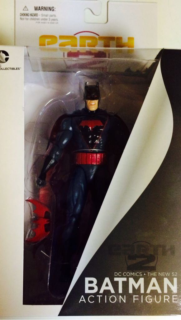 DC Collectibles New 52 Batman (Thomas Wayne - Earth 2) - DC Collectibles (The New 52: Earth 2) action figure collectible [Barcode 761941319919] - Main Image 1