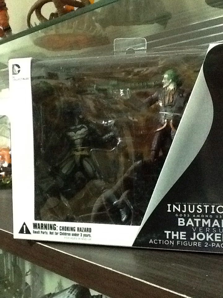 DC Injustice - Batman vs. The Joker - DC Collectibles (DC Injustice: Gods Among Us) action figure collectible [Barcode 761941322223] - Main Image 2