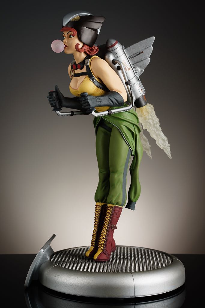 DC Bombshells Hawkgirl - DC Direct (DC Bombshells) action figure collectible [Barcode 761941326627] - Main Image 2