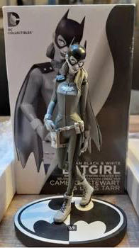 Batman B&W Batgirl - DC Collectibles (DC Statue) action figure collectible [Barcode 761941331638] - Main Image 4