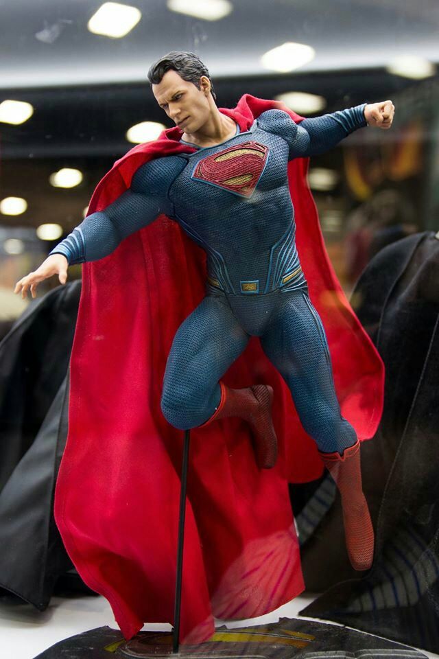 Superman, BvS: Dawn of Justice - DC Collectibles (Batman vs. Superman: Dawn of Justice) action figure collectible [Barcode 761941335094] - Main Image 2