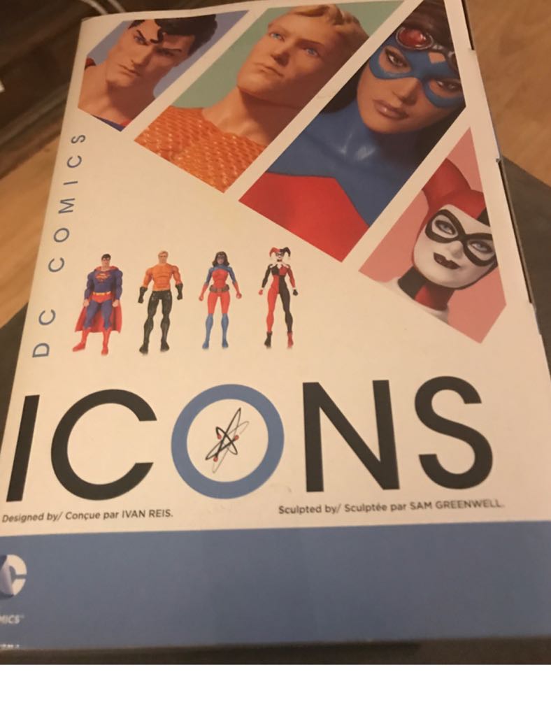 Atomica - DC Collectibles (DC Comics Icons) action figure collectible [Barcode 761941335162] - Main Image 2