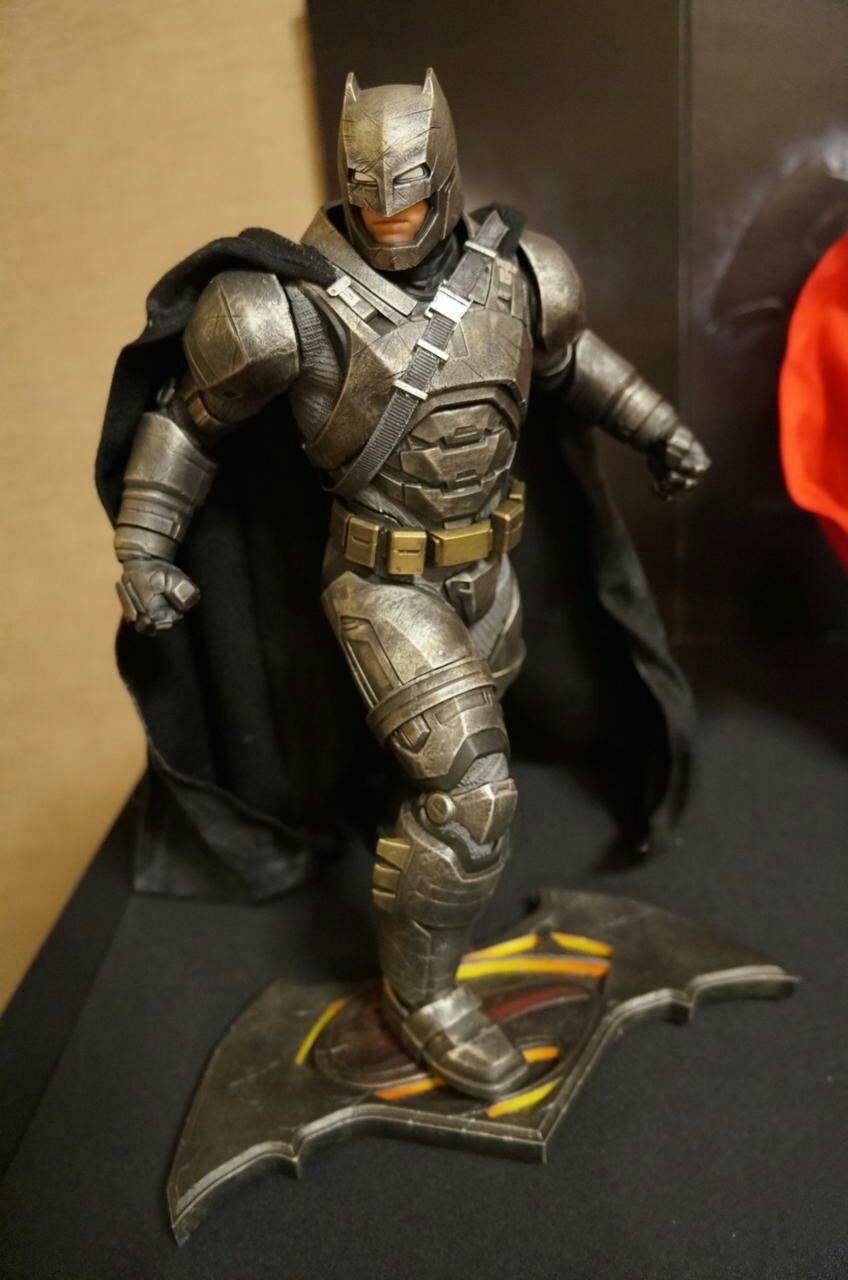 Batman (Armored), BvS: Dawn of Justice - DC Collectibles (Batman vs. Superman: Dawn of Justice) action figure collectible [Barcode 761941335896] - Main Image 2