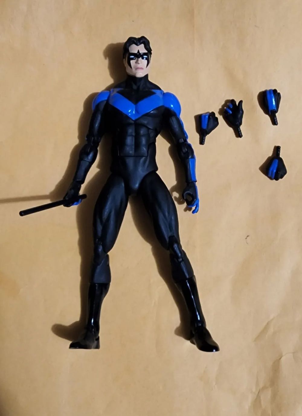 DC Comics Icons Nightwing (Hush)  (DC Icons) action figure collectible [Barcode 761941345321] - Main Image 3