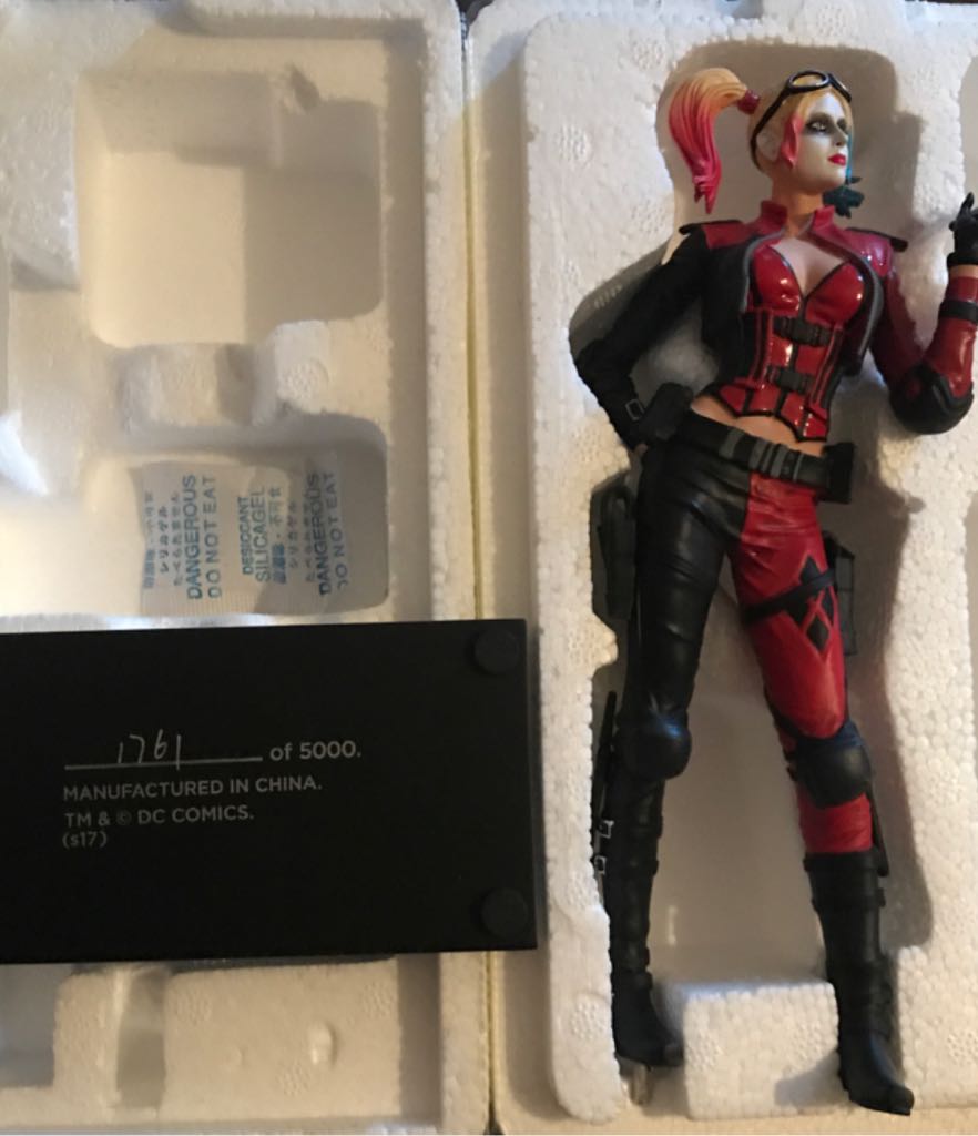 Harley Quinn  - DC Collectibles (Injustice 2) action figure collectible [Barcode 761941349596] - Main Image 2