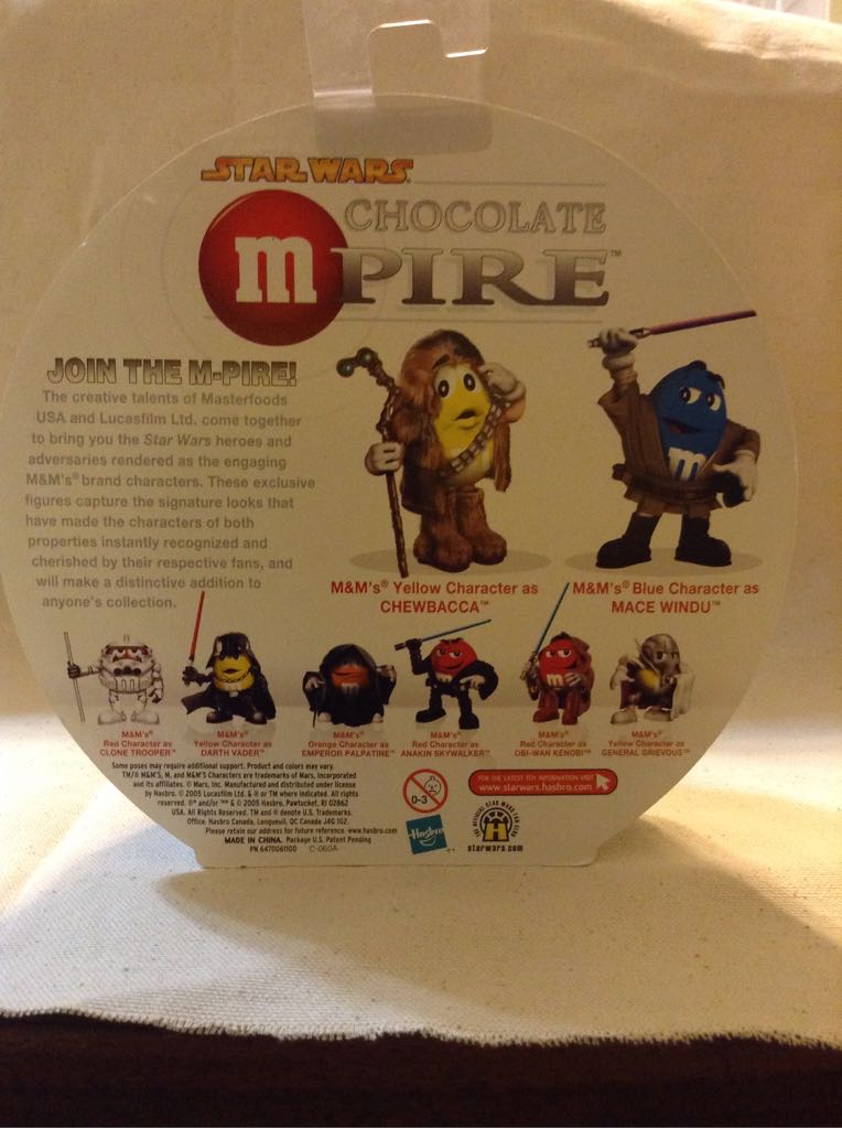 M&M - Hasbro (Movie Parody) action figure collectible [Barcode 7673768074540] - Main Image 2