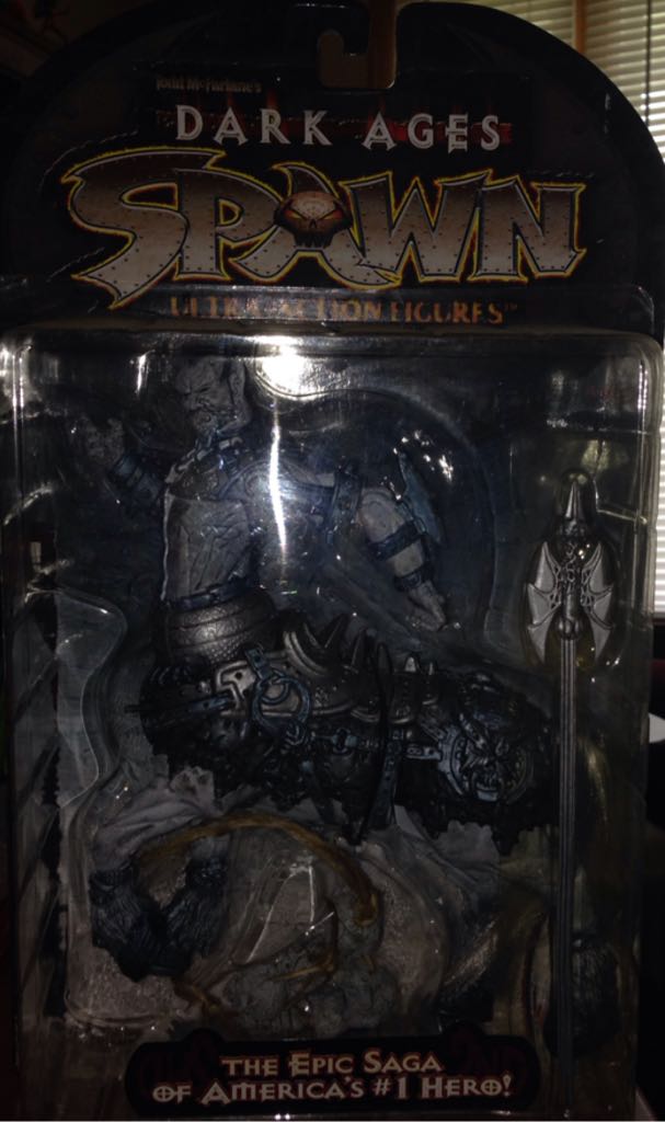 The Raider (Purple Variant) - McFarlane Toys (Spawn: Dark Ages: 6”) action figure collectible [Barcode 787926111446] - Main Image 2