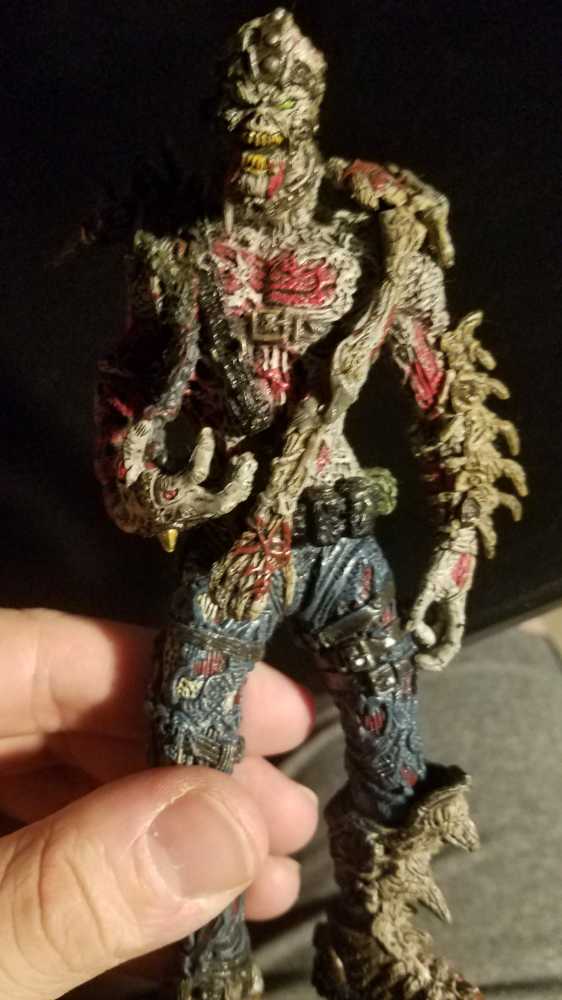 Spawn Series 13: Hatchet - McFarlane Toys (Curse Of The Spawn) action figure collectible [Barcode 787926111668] - Main Image 3