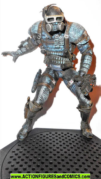 Spawn The Classic Comic Covers Series 24 I.64 From Issue 64 McFarlane Toys - MacFarlane Toys (Spawn i.64) action figure collectible [Barcode 787926112818] - Main Image 2