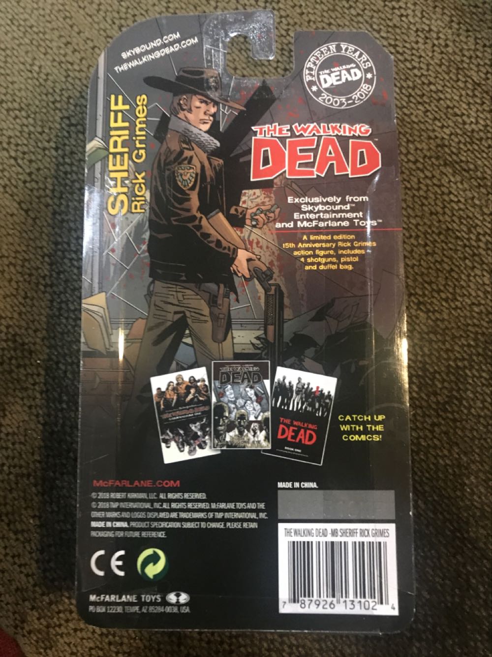 The Walking Dead: Sheriff Rick Grimes - McFarlane Toys (Megabox Skybound Exclusive) action figure collectible [Barcode 787926131024] - Main Image 2